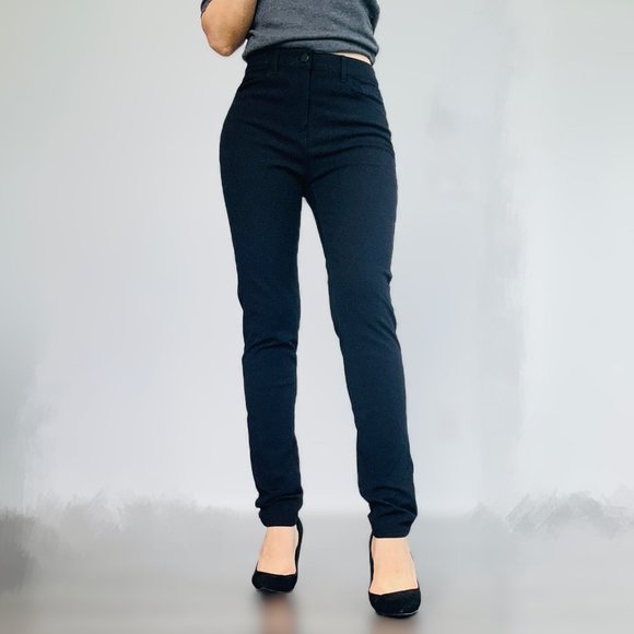 Theory Skinny Black Pants - High Rise, Stretchable - Picture 2 of 8
